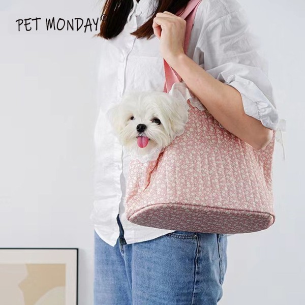 Cute Floral Lace Out Pet Bag Portable Minimalist Pet Out Bag